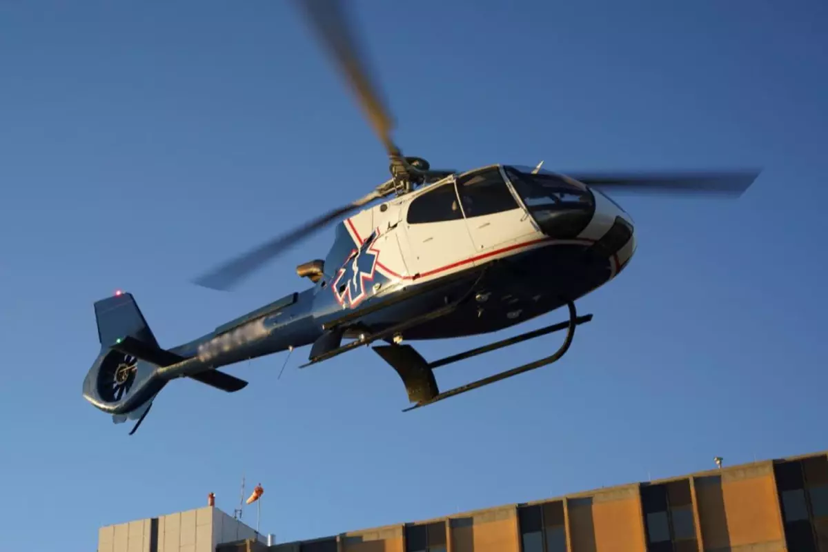 ABD'de içerisinde 3 kişinin bulunduğu hava ambulansı düştü