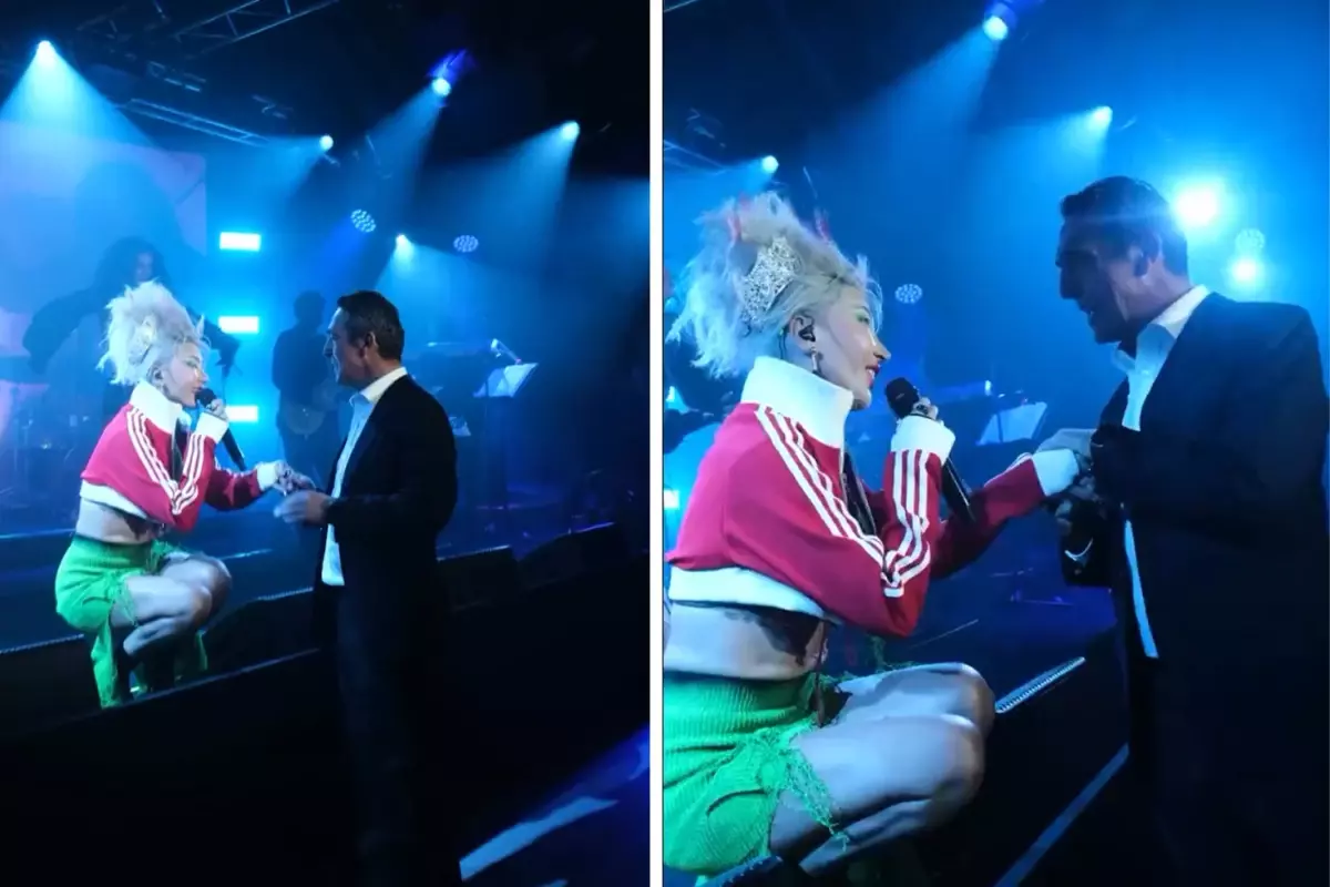 Ali Koç sahneye çıktı, Hande Yener'le şarkı söyledi