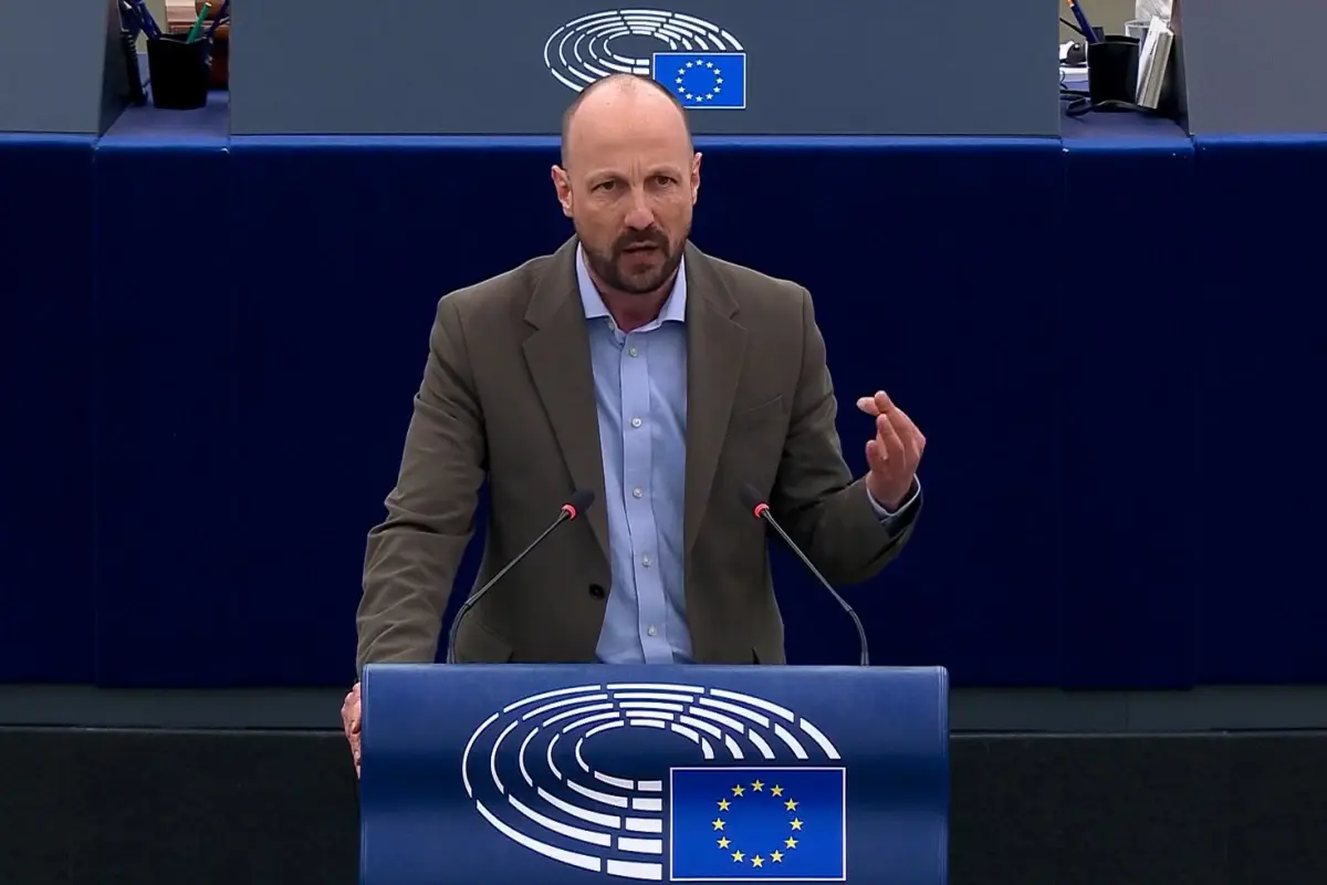 AP milletvekilinden Gazze oturumunda şakalaşan bakanlara sert sözler: Kendinizden utanmalısınız