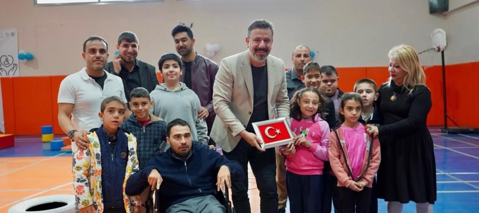 Arsuz Belediye Başkanı Sami Üstün’den Örnek Hareket 