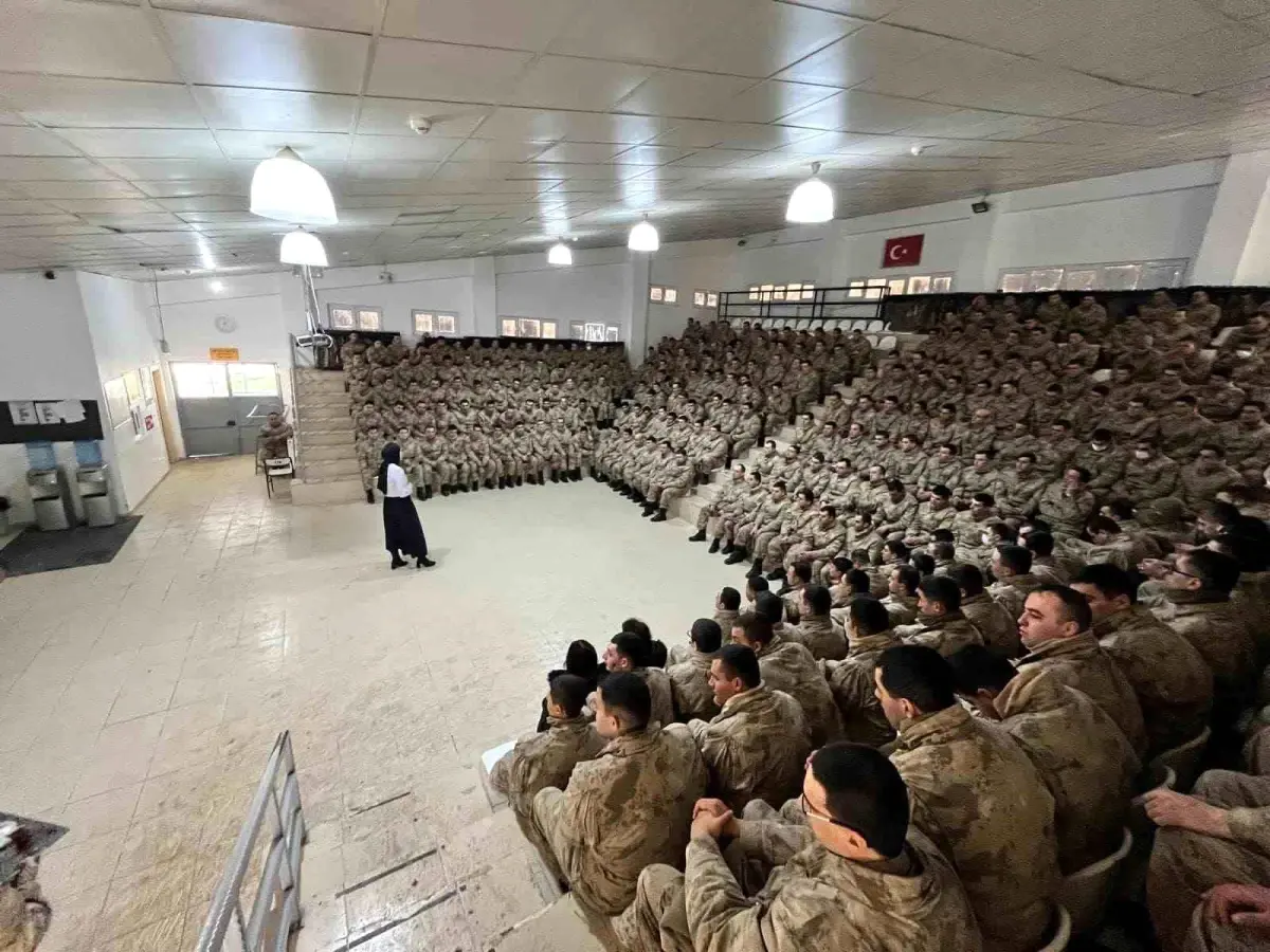 Bağımlılıkla Mücadelede Askerlere Farkındalık Semineri