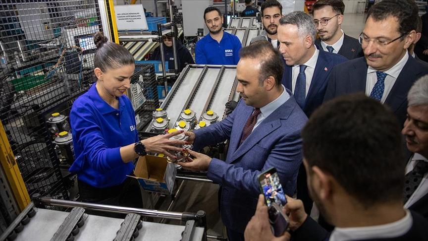 Bakan Kacır, akıllı ultrasonik doğal gaz sayacını inceledi