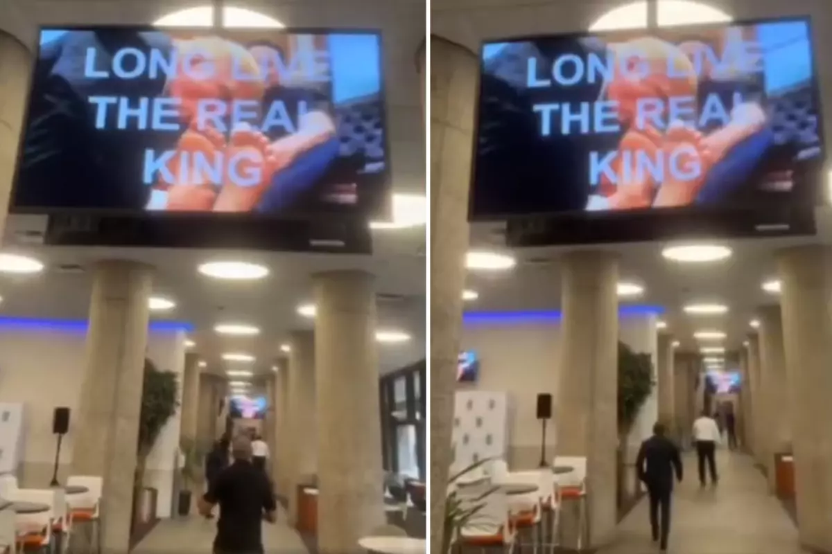 Bakanlık bilgisayarlarını hackleyip Trump'ın Musk'ın ayağını öptüğü videoyu gösterdiler