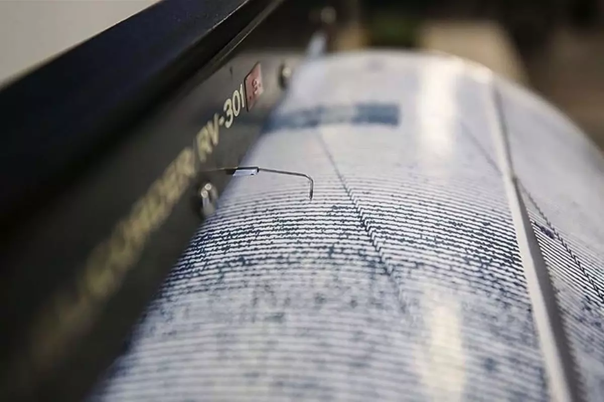 Çanakkale'de 5.2 büyüklüğünde deprem! İstanbul'da da hissedildi