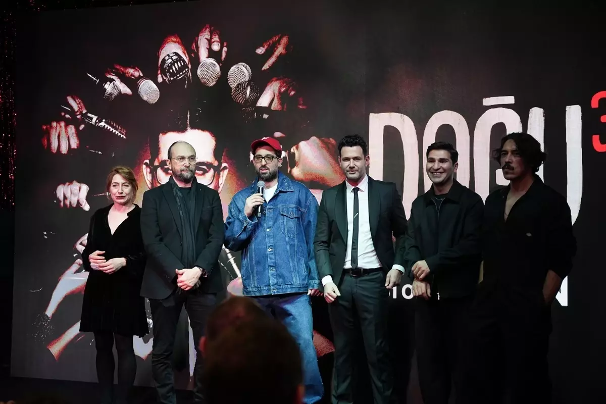 Doğu Demirkol'un 'Doğu' Dizisinin Üçüncü Sezon Galası Gerçekleşti