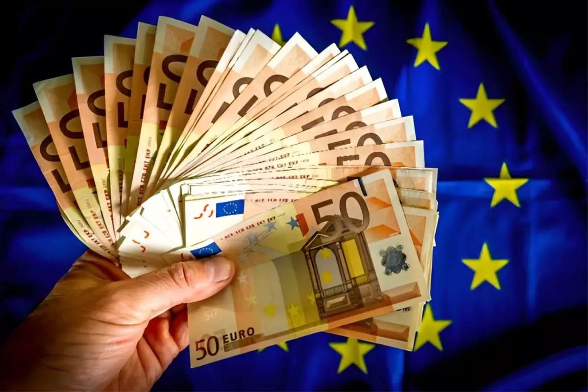 Euro tarihinde ilk kez 39 lirayı aşarak rekor kırdı