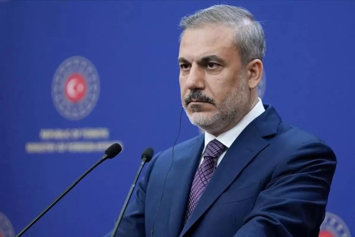 Hakan Fidan'dan Ukrayna Zirvesi'nde dikkat çeken mesaj: Barış vurgusu dikkat çekti