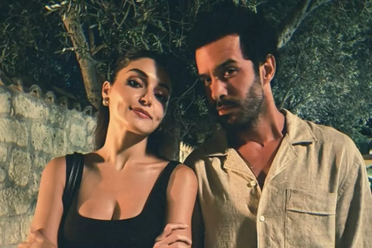 Hande Erçel'den 'Rüzgara Bırak' pozları: Birazcık spoilerdan zarar gelmez