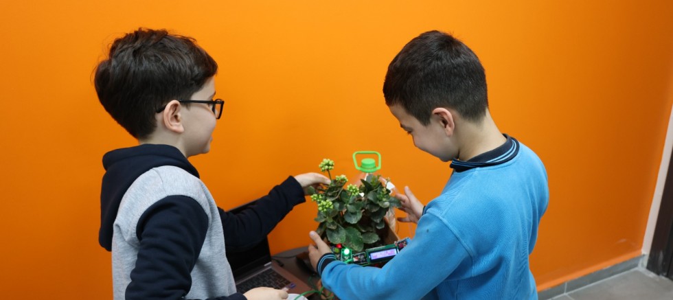 HATAY GENÇLERİ BİLİMDE ÖNE ÇIKIYOR