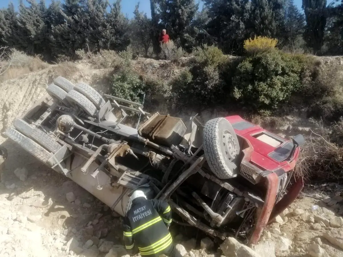 Hatay'da Araç Devrildi: Sürücü Hayatını Kaybetti