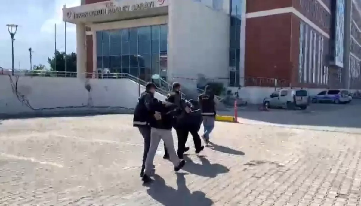 Hatay'da Aranan 6 Şahıstan 5'i Tutuklandı