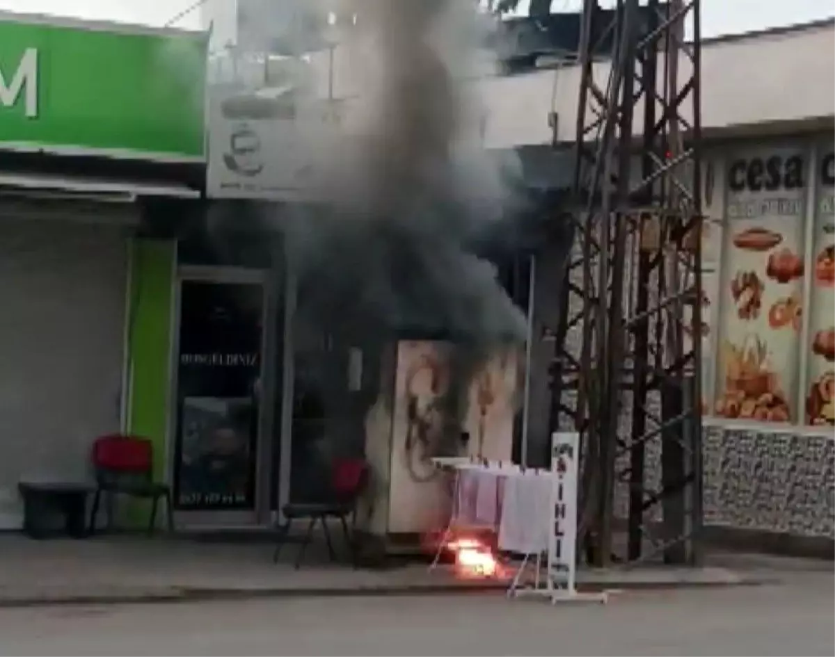 Hatay'da Elektrik Trafosu Patladı, Vatandaşlar Tedirgin Oldu