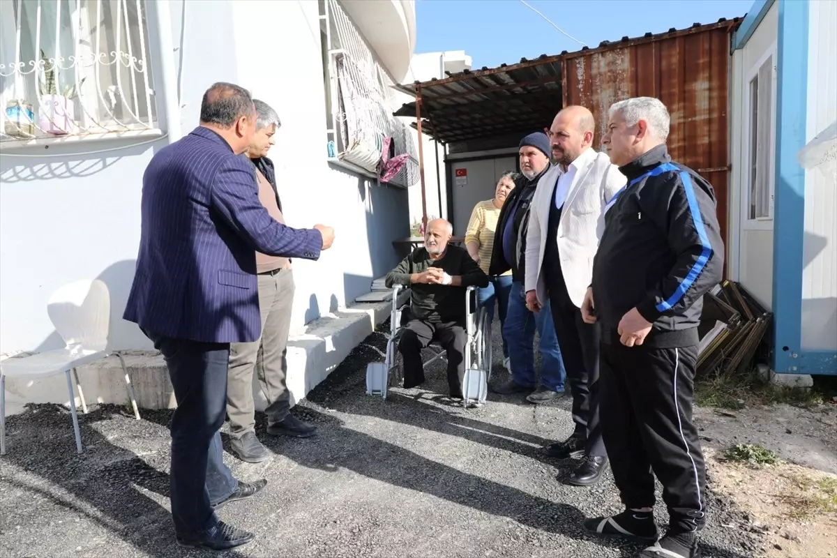 Hatay'da Engelli Vatandaşın Yol Talebine Asfaltla Yanıt