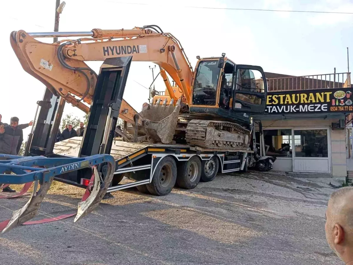 Hatay'da Freni Patlayan Tır İş Yerine Daldı