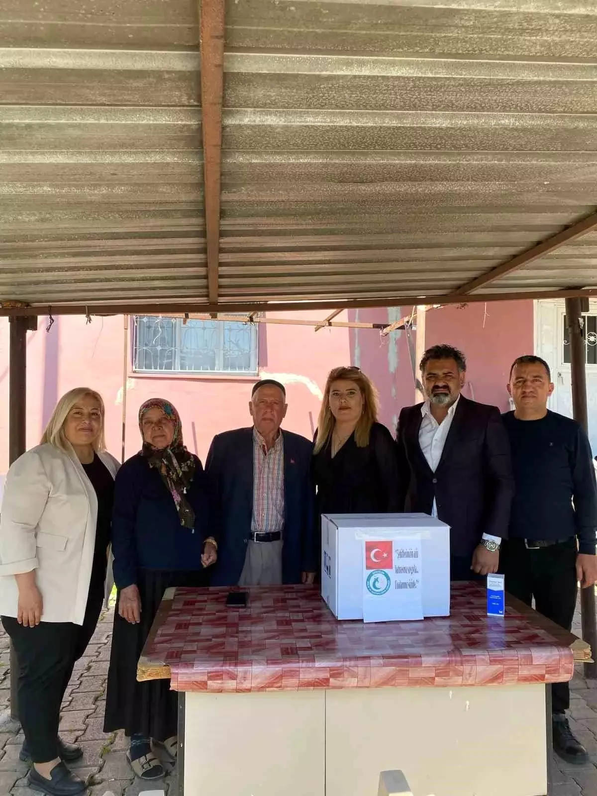 Hatay'da Şehit Ailelerine Ramazan Yardımı