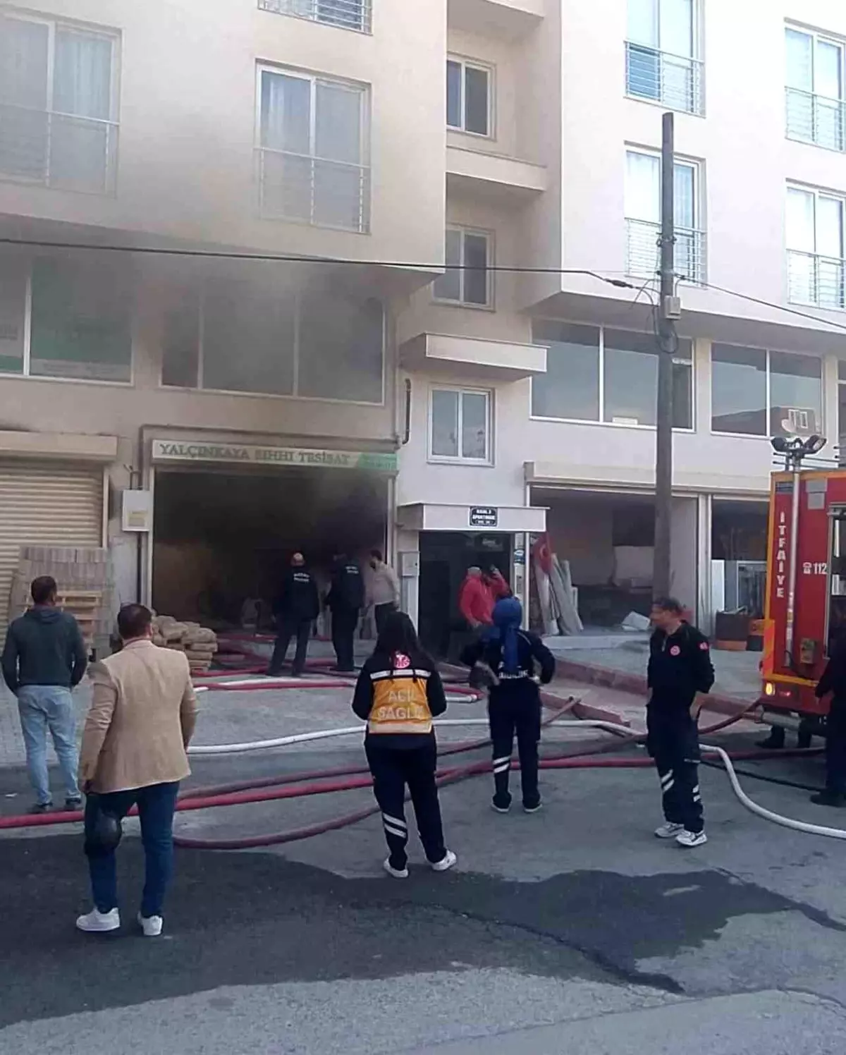 Hatay'da Sıhhi Tesisat Dükkanında Yangın