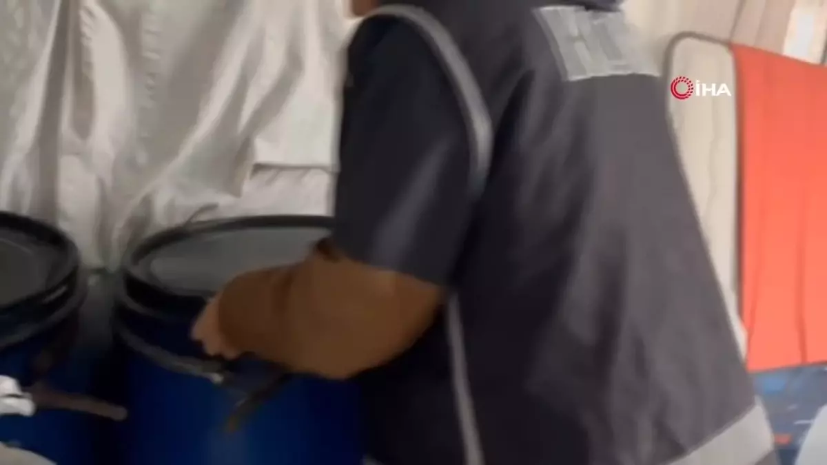 Hatay'da Yılbaşı Öncesi Sahte İçki Operasyonu: 1.284 Litre Ele Geçirildi