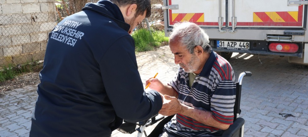 HBB, SOSYAL BELEDİYECİLİK ANLAYIŞIYLA ENGELLERİ KALDIRIYOR