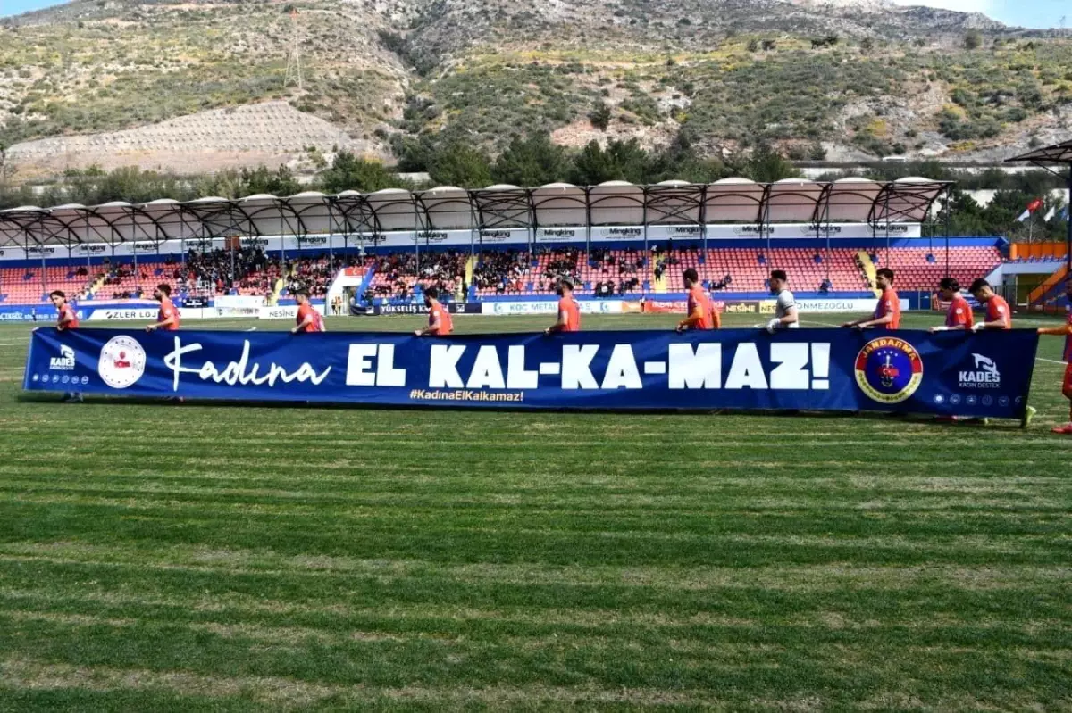 İskenderunspor'dan 'Kadına El Kalkamaz' Mesajı