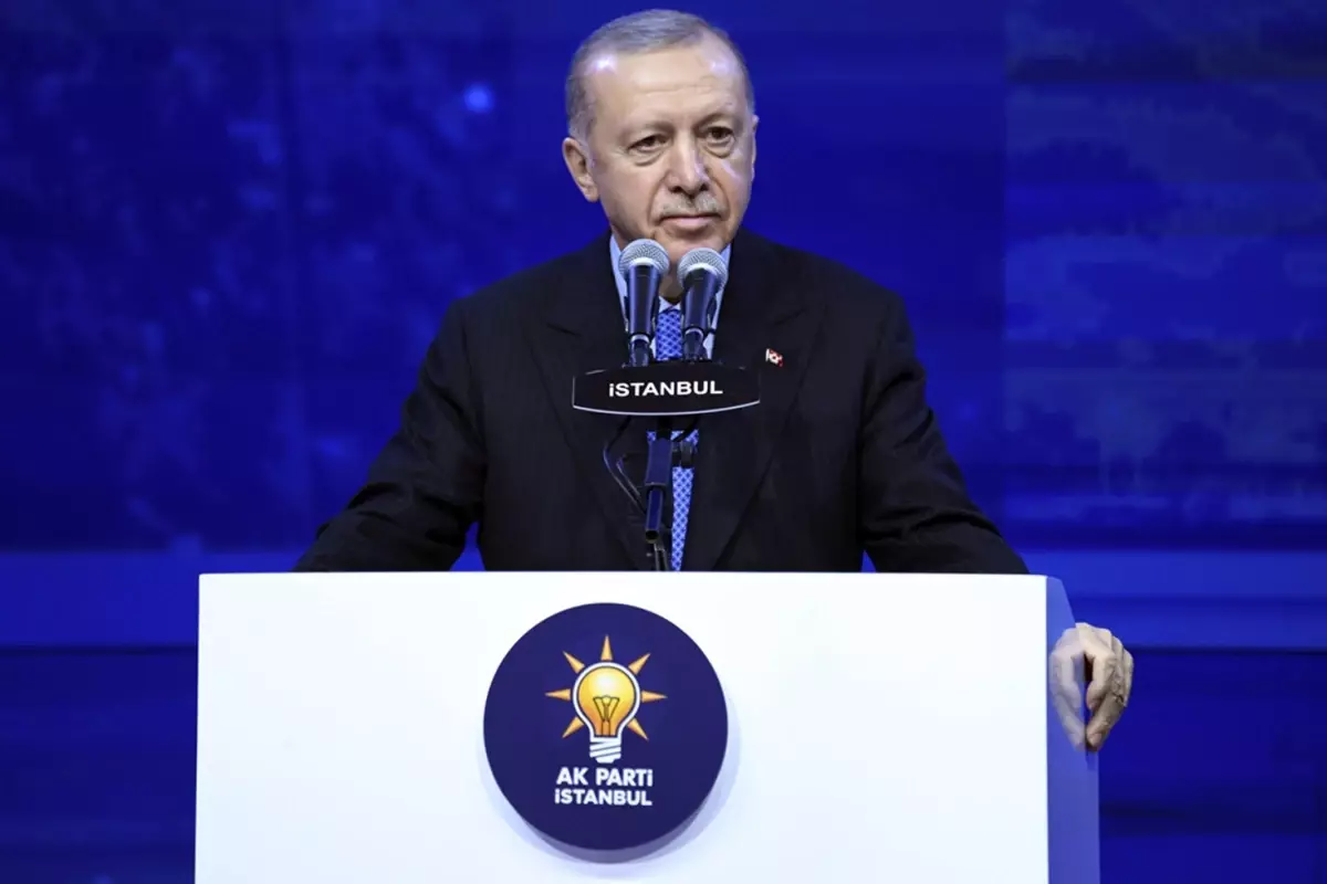 İstanbul'da bayrak değişimi! Kongrede konuşan Erdoğan, Bahçeli'nin son durumunu anlattı