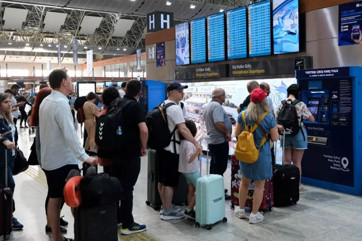 İstanbul'da kar alarmı! Uçuşlar iptal edilecek