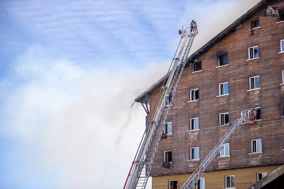 Kartalkaya'daki faciada ilk bulgular: Yangın merdiveni dumanı üst katlara taşımış
