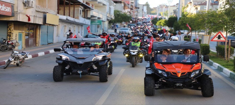 ALTINÖZÜ 9. ZEYTİN FESTİVALİ, RENKLİ VE ZENGİN ETKİNLİKLERLE GERÇEKLEŞTİ