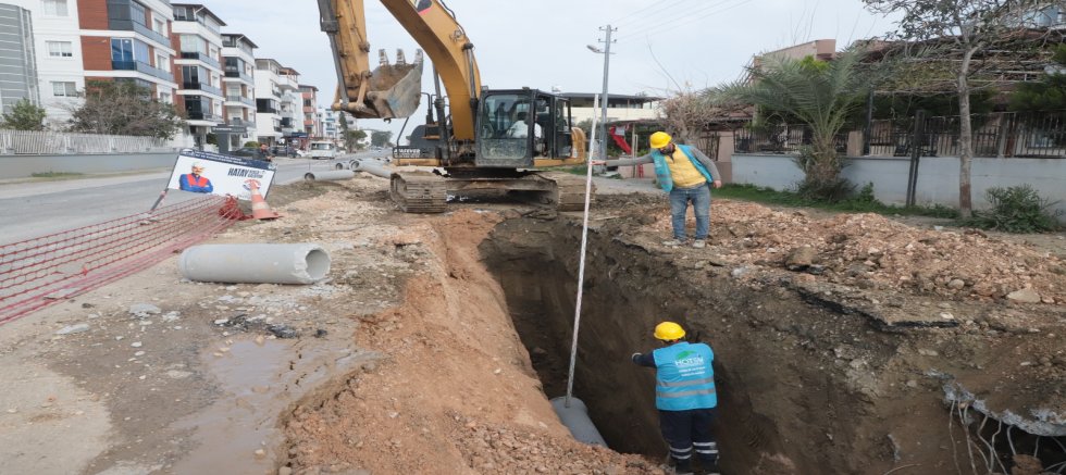 ARSUZ’DA KANALİZASYON VE YAĞMUR SUYU SORUNU TARİH OLUYORs