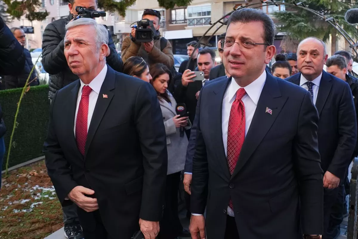 Mansur Yavaş masasındaki anketin sonuçlarını paylaştı