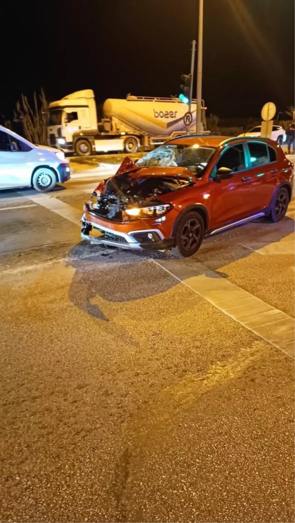 Mersin'de trafik kazasında genç çift hayatını kaybetti