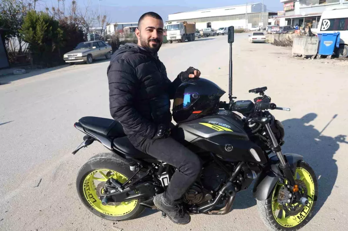 Motosiklet Tutkunu Ahmet'ten İlginç Doğum Günü Kutlaması
