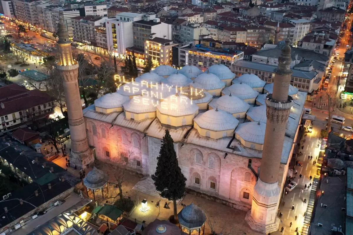 Namaz kılmayanlar oruç tutabilir mi? İlahiyatçıların görüşü çok net