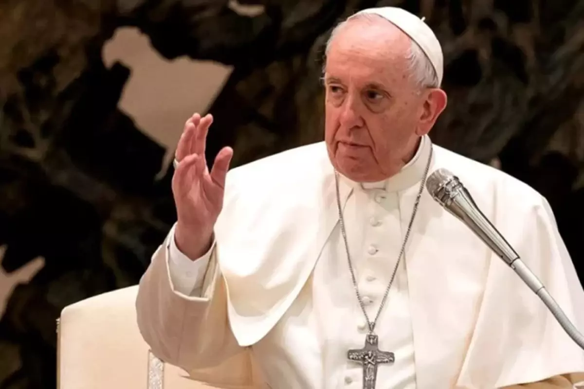 Papa Franciscus'un sağlık durumunda iyileşme gözlemlendi