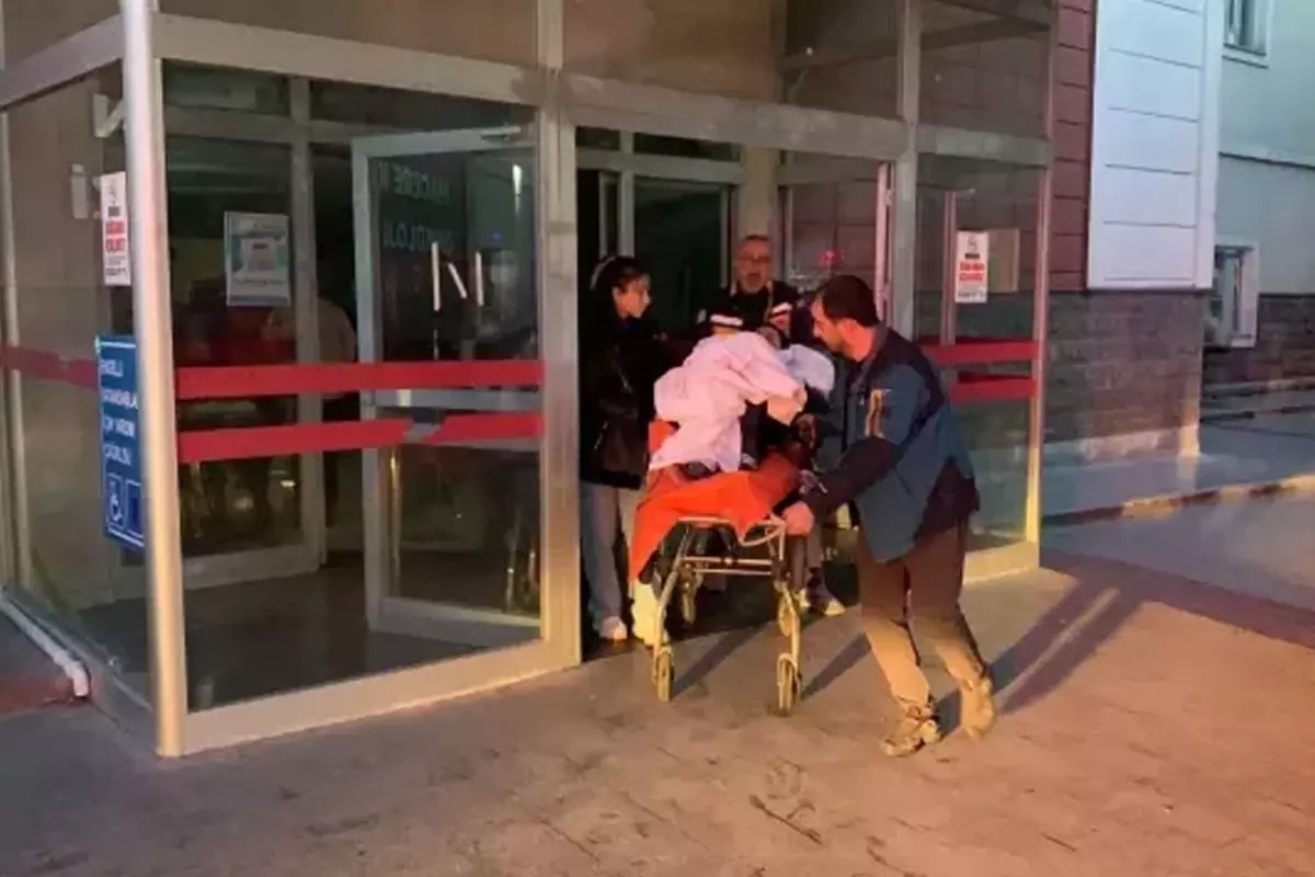 Rize'de yangın çıkan hastanede büyük panik