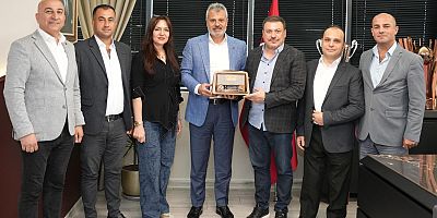 BAŞKAN ÖNTÜRK; RADYOCULARI MAKAMINDA KABUL ETTİ