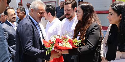 BAŞKAN ÖNTÜRK’TEN SERT ÇIKIŞ:  HATAY’IN HARİTASI MASA BAŞINDA DEĞİL, MÜCADELEYLE YAZILDI