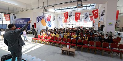 “HAYAT VE SU” TUVALLER ÜZERİNDE SANATA YANSITILDI