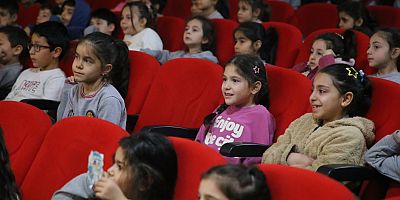 HBB TİYATROSU, BELEN VE DEFNE’DE ÇOCUKLARLA BULUŞTU