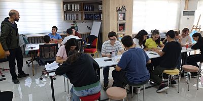 M² STEAM MERKEZİ GENÇ BEYİNLERE IŞIK OLUYOR