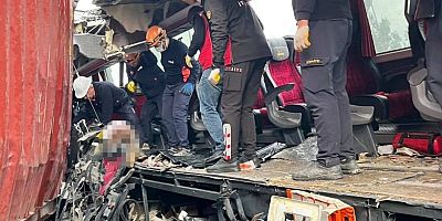 Osmaniye’de Otobüs TIR’a Çarptı: 7 Ölü, Çok Sayıda Yaralı