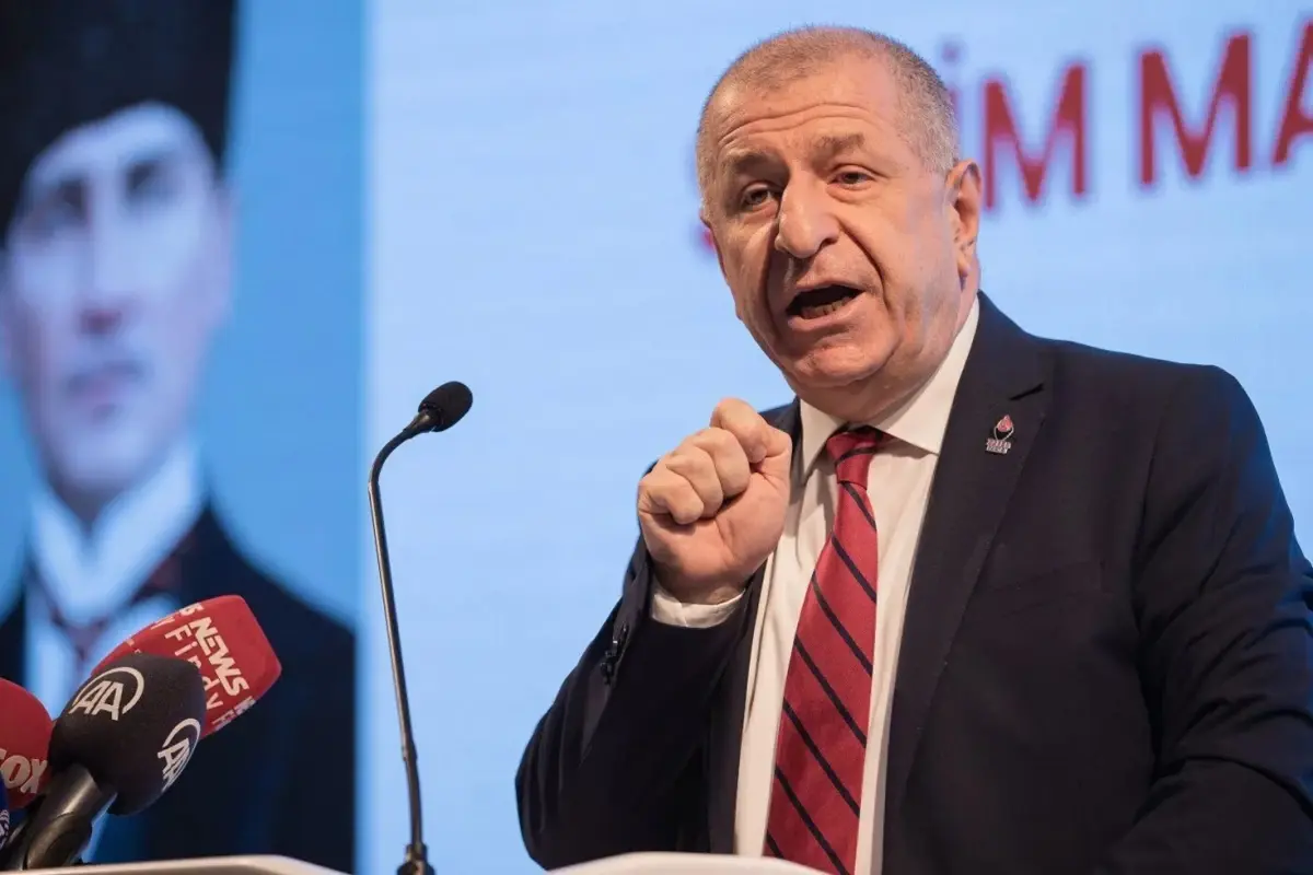 Ümit Özdağ'dan gençlere mektup: Tahriklere asla izin vermeyin