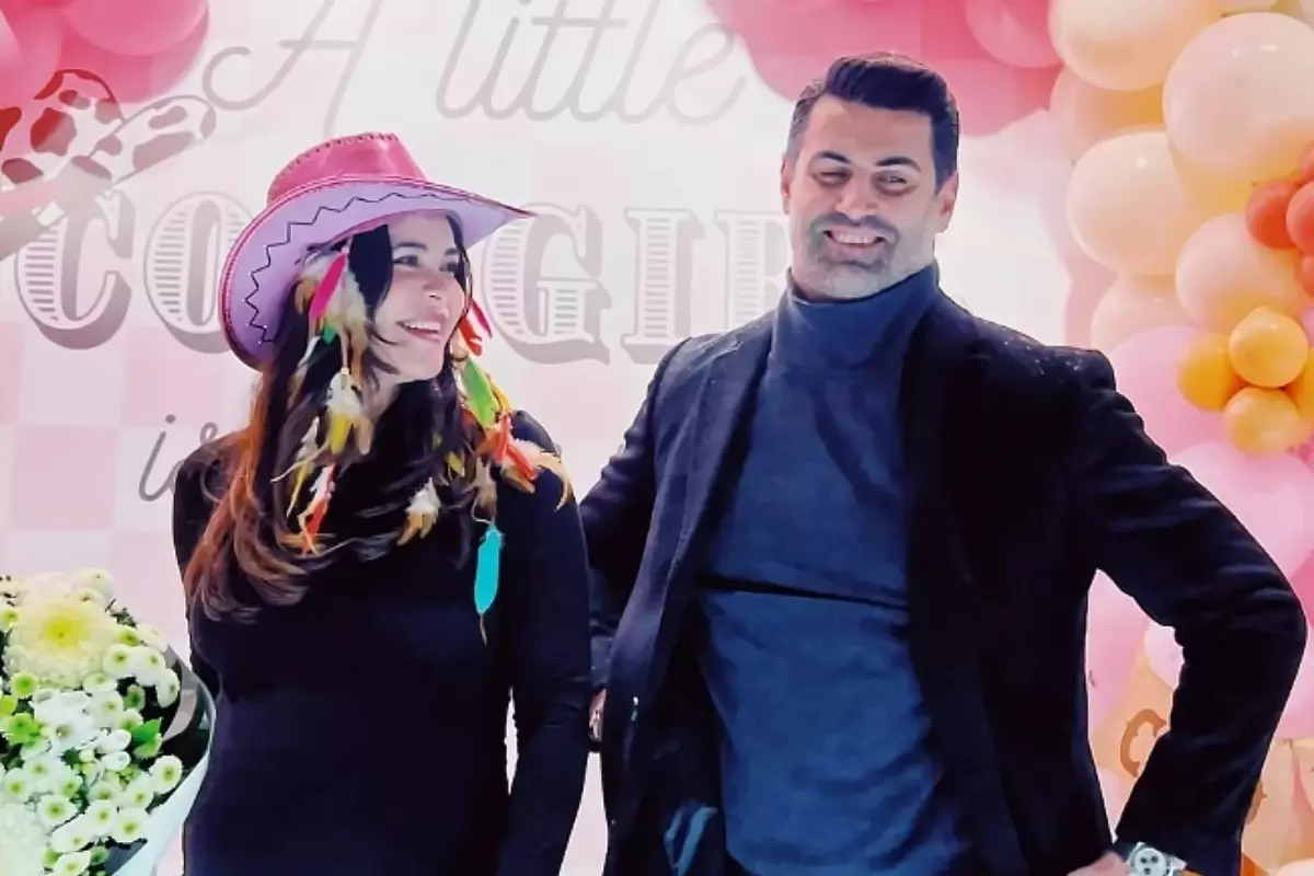 Zeynep Sever Demirel'e sürpriz baby shower partisi! Volkan Demirel ile pozlarına yorum yağdı